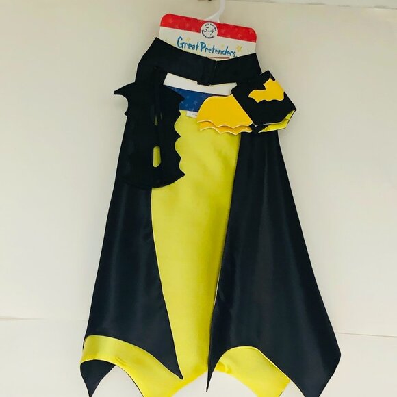 New w/Tag-Great Pretenders Batman Costume Set w/ Cape, Mask, Wristbands Size 3-4 - Picture 4 of 16